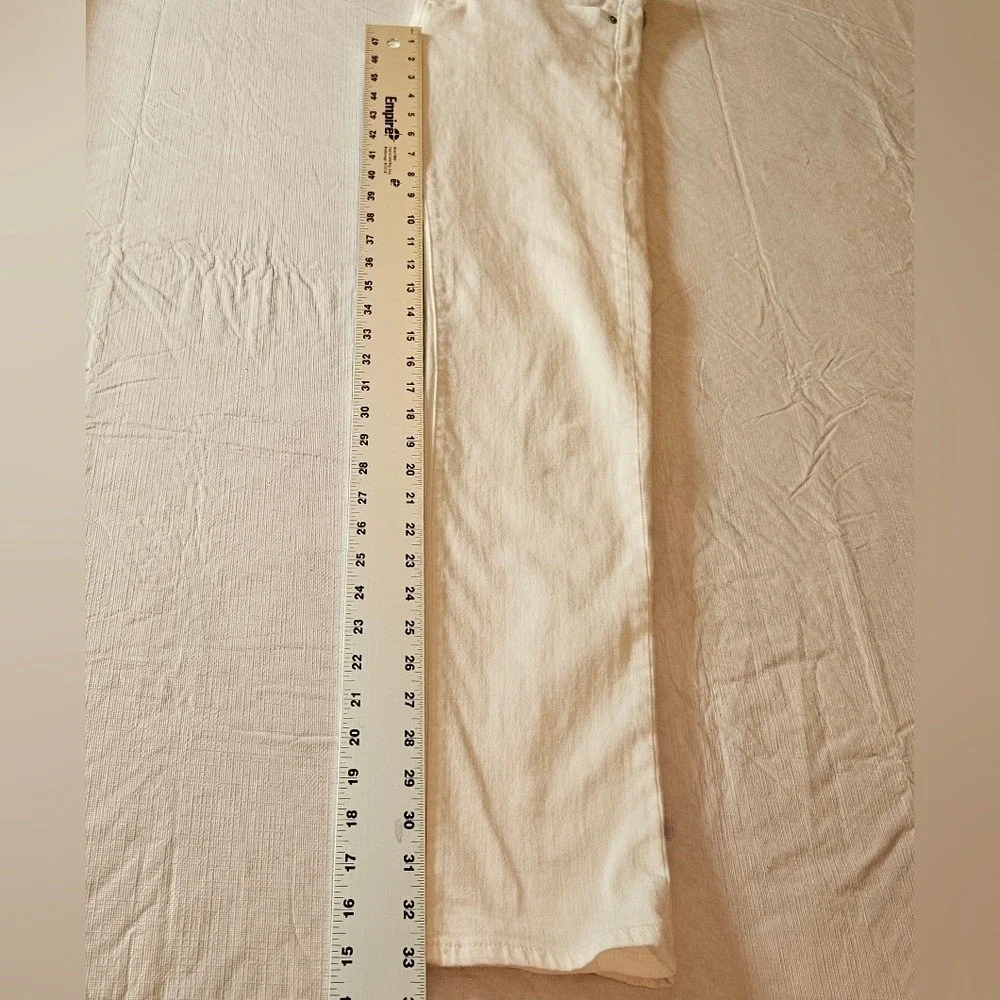 UNIQLO Slim Fit Tapered Jeans White‎ Middle Rise Japanese Fabric